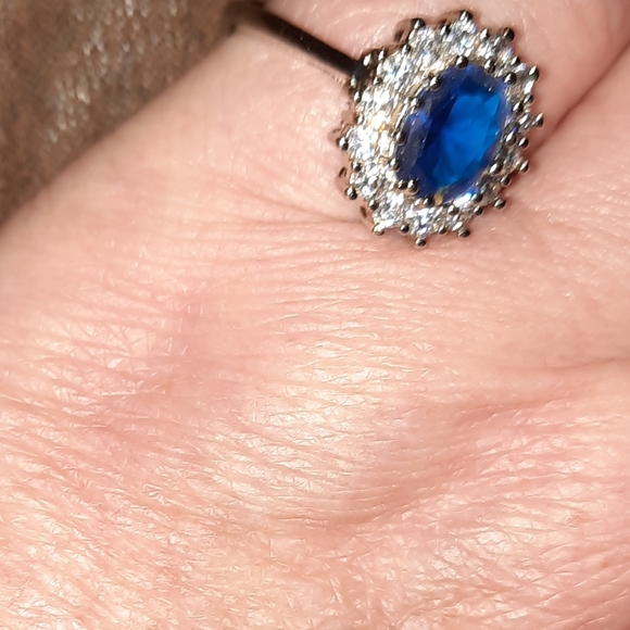 Silver Large Blue Oval Clear Stone Cocktail Ring - Picture 8 of 14